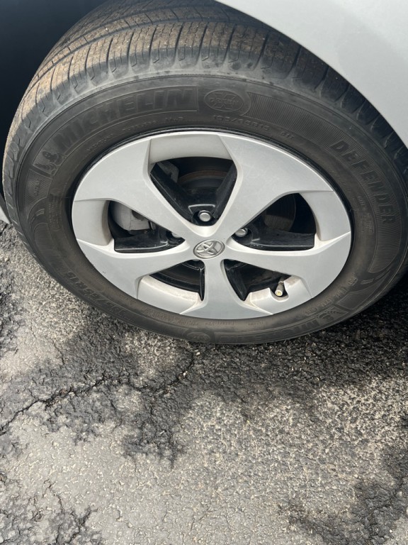 2023 Toyota Prius Image 8