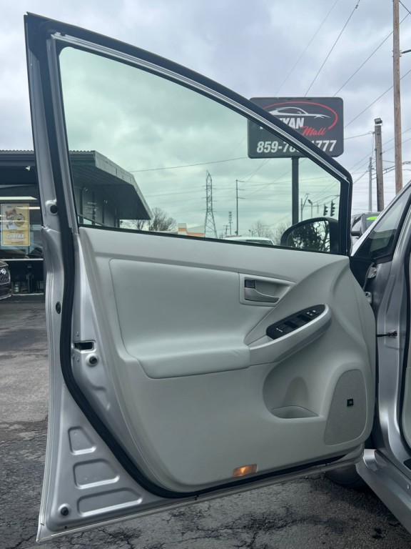 2023 Toyota Prius Image 23