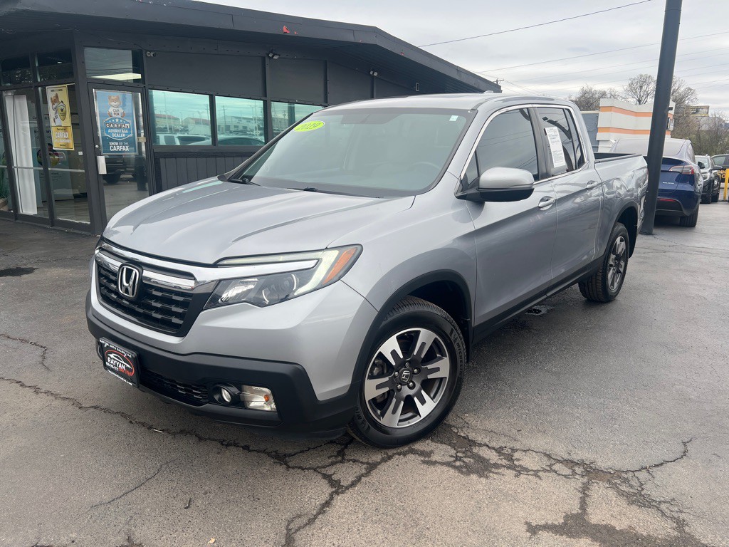 2019 Honda Ridgeline Image 3