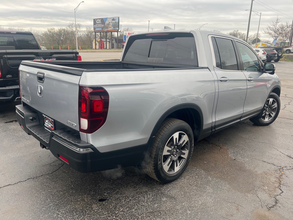 2019 Honda Ridgeline Image 7