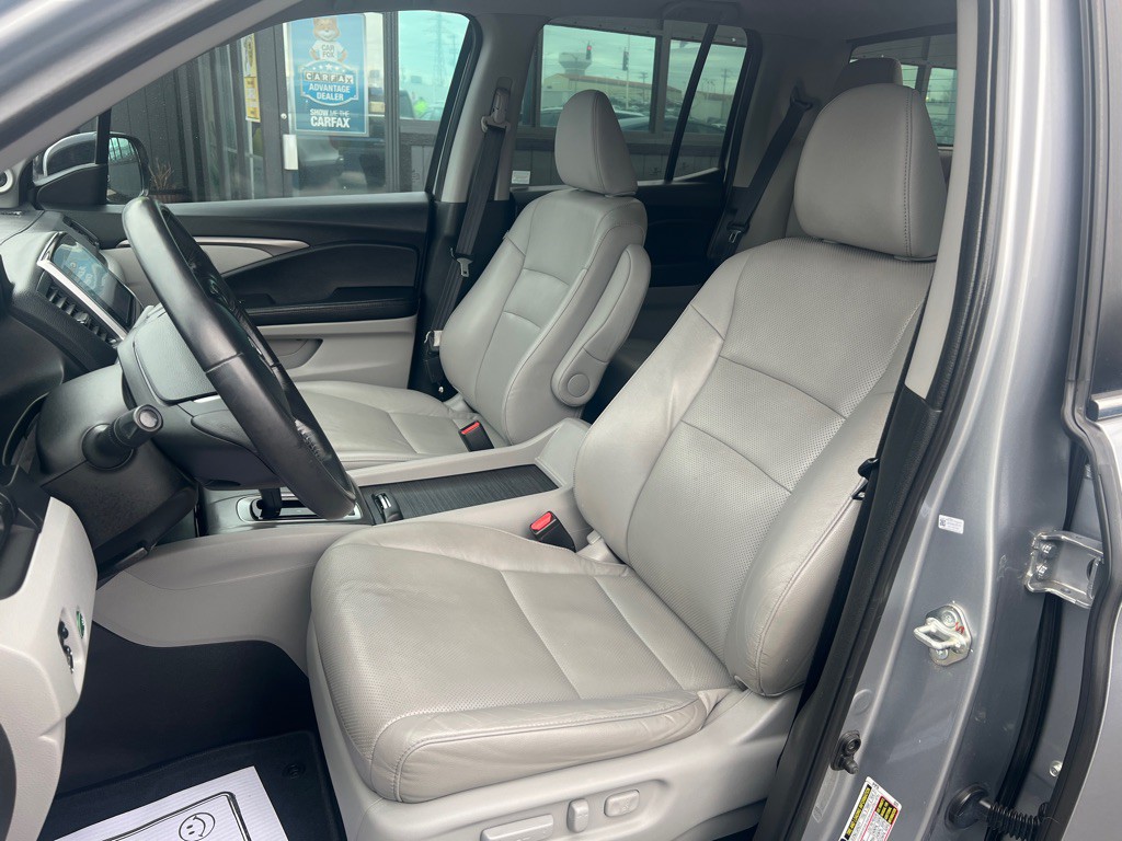 2019 Honda Ridgeline Image 13