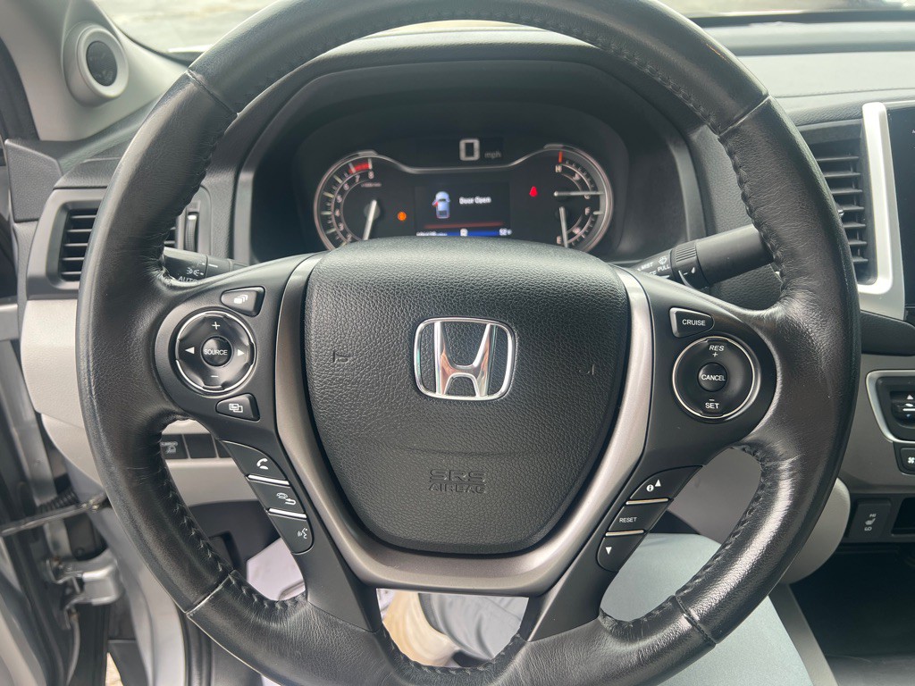 2019 Honda Ridgeline Image 25