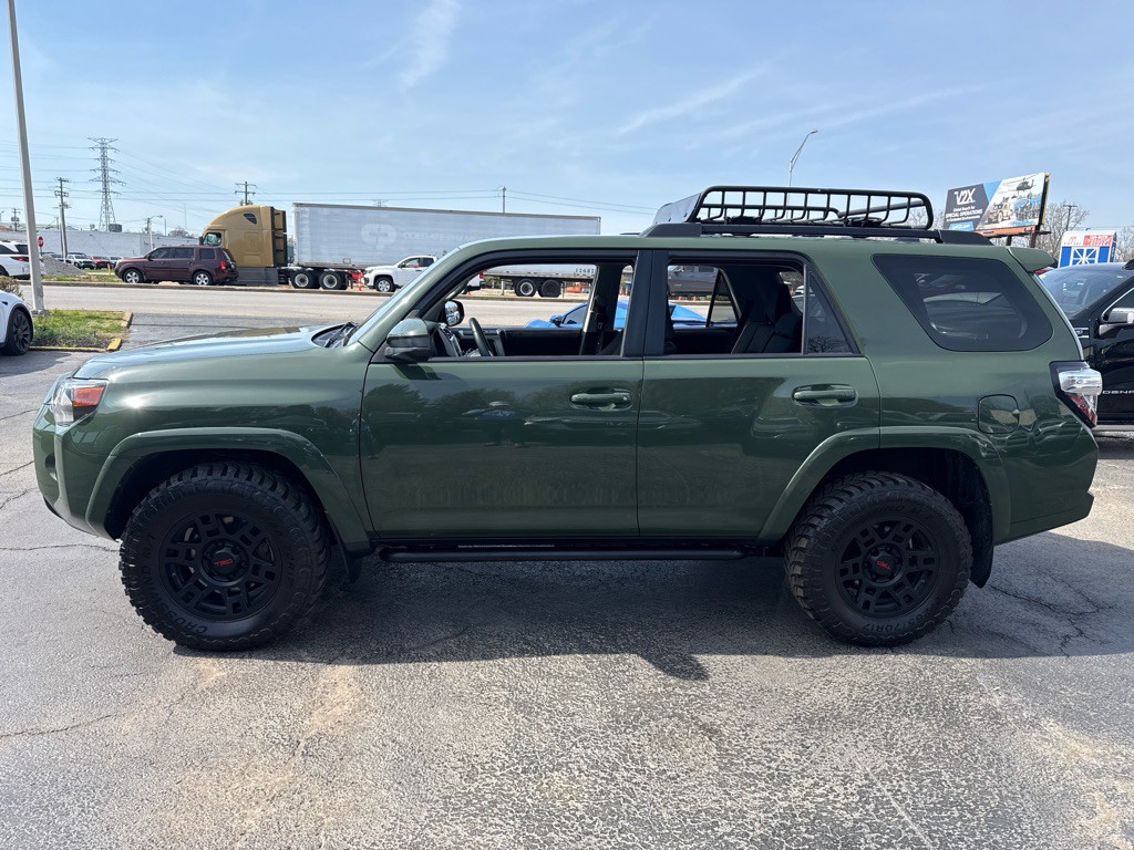 2021 Toyota 4Runner Image 4