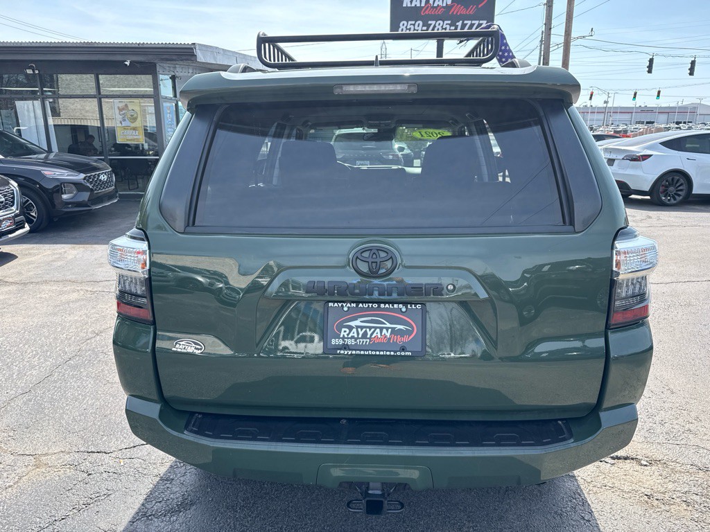 2021 Toyota 4Runner Image 7