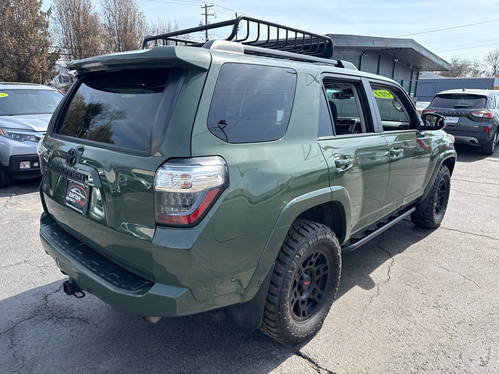 2021 Toyota 4Runner Image 8