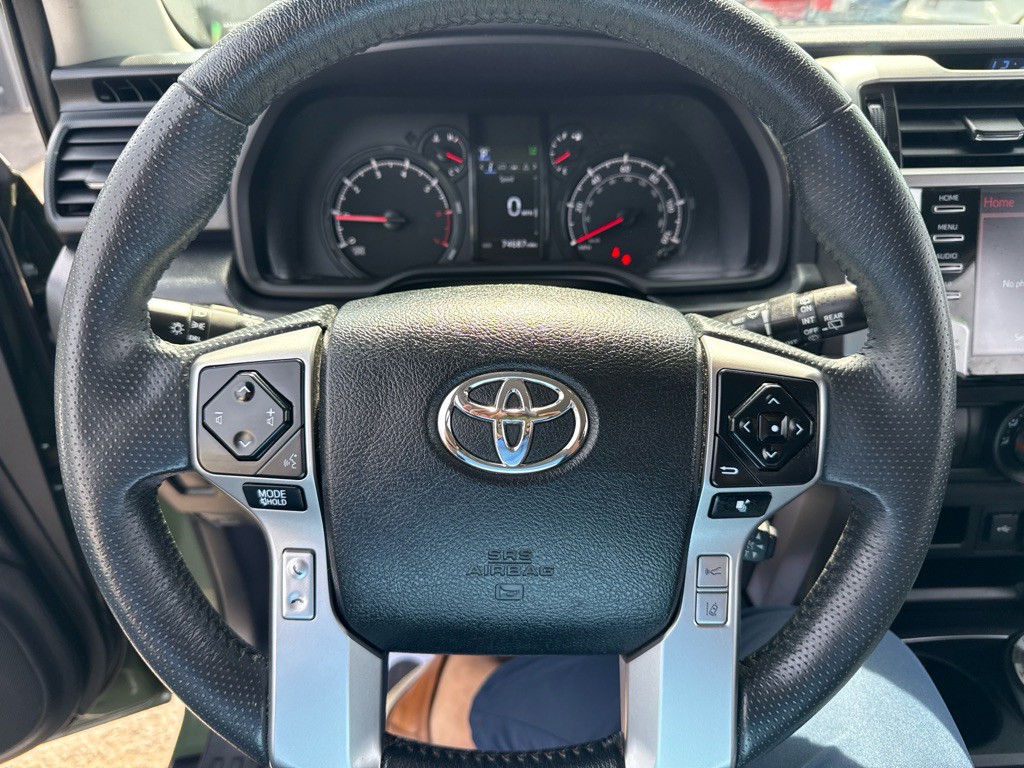 2021 Toyota 4Runner Image 21