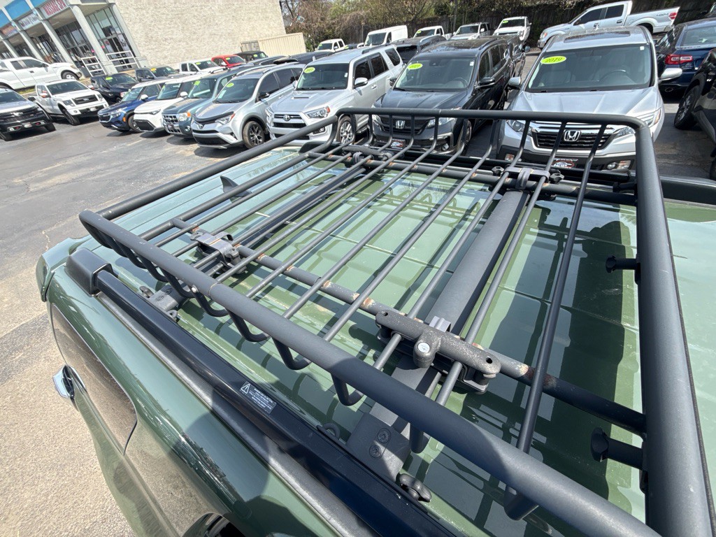 2021 Toyota 4Runner Image 32