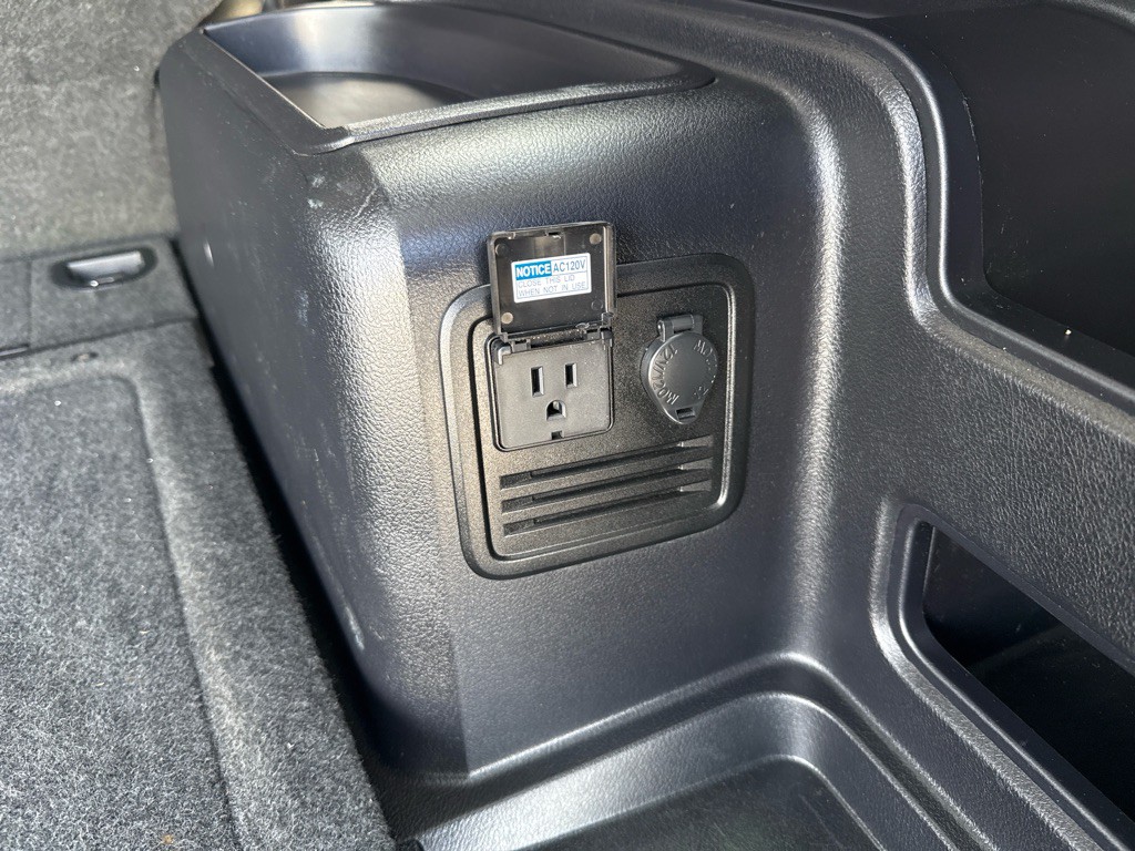 2021 Toyota 4Runner Image 34