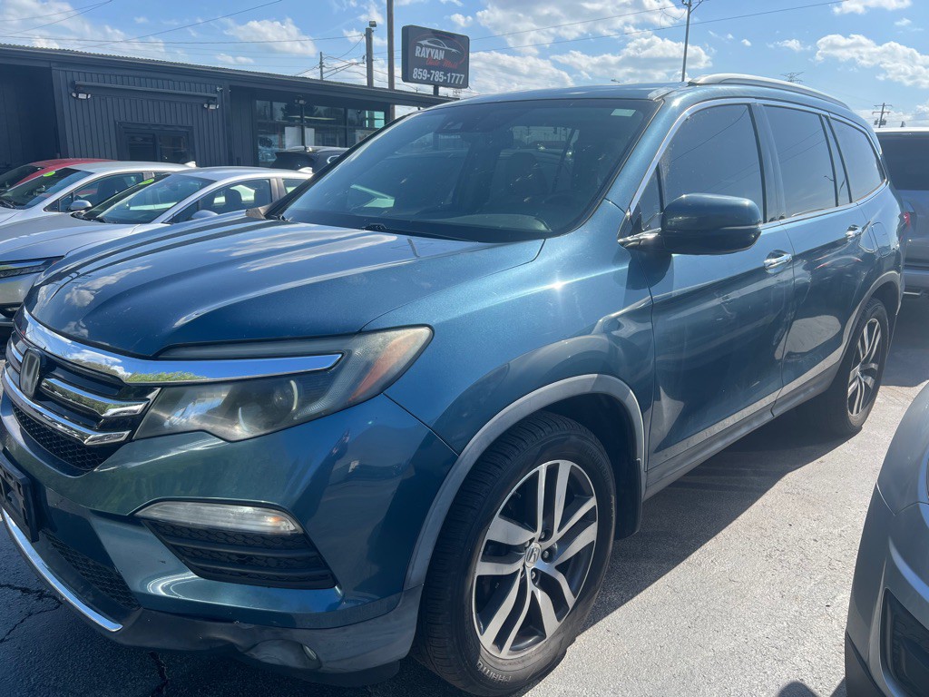 2017 Honda Pilot Image 1