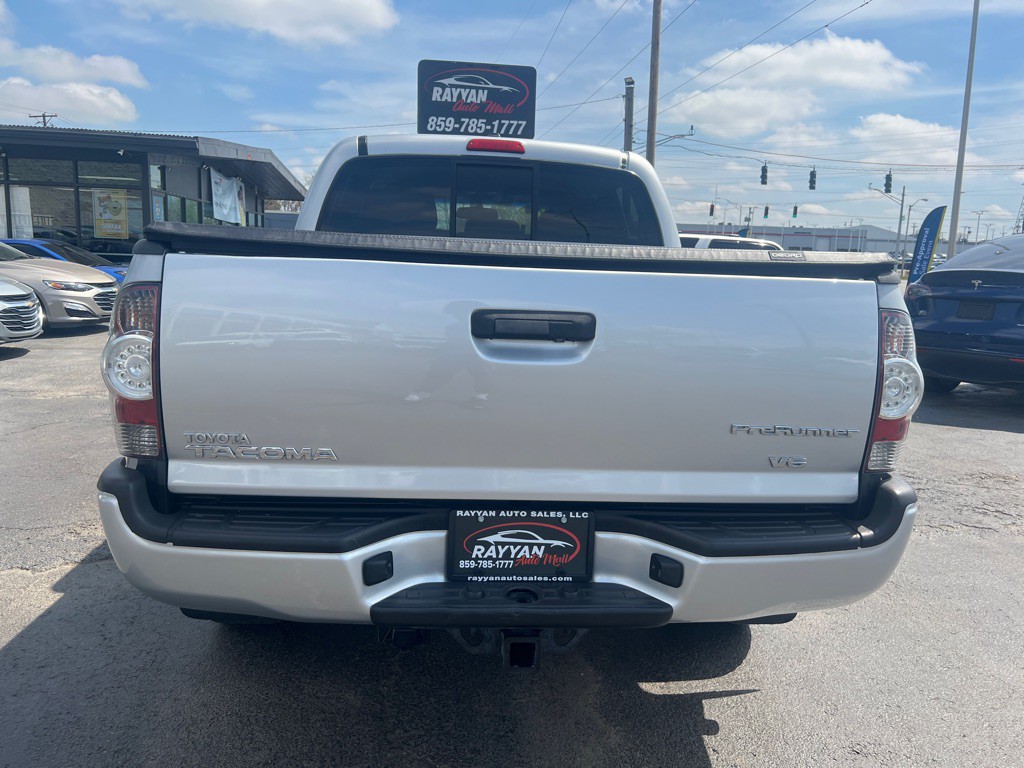 2011 Toyota Tacoma Image 8