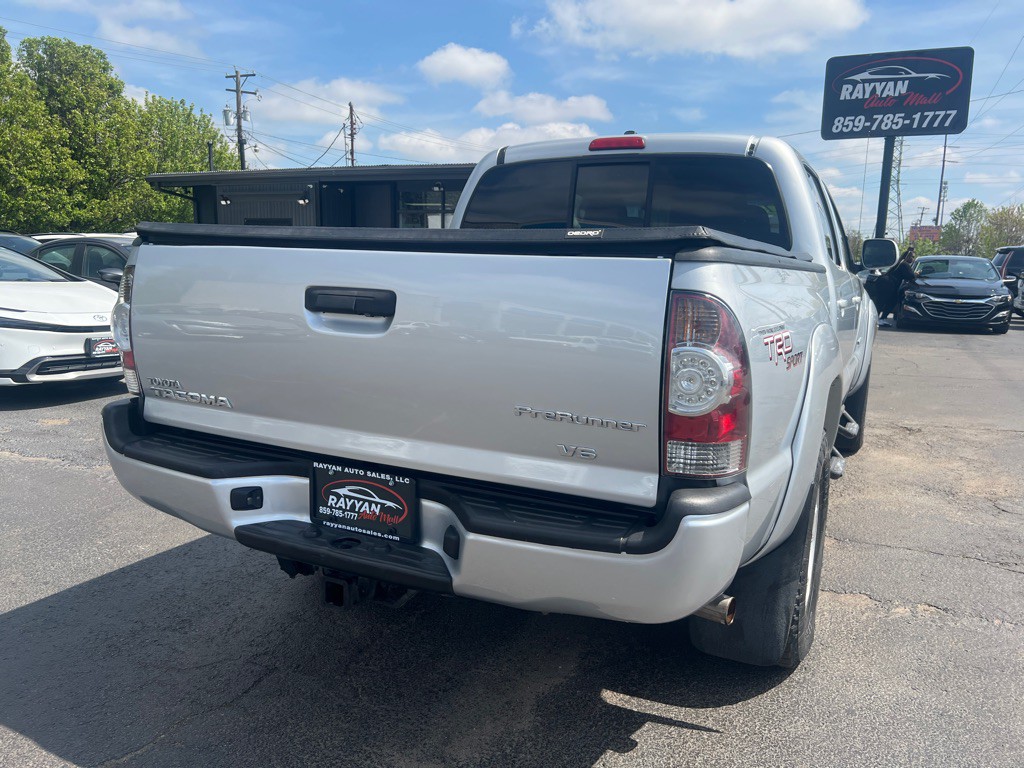 2011 Toyota Tacoma Image 9