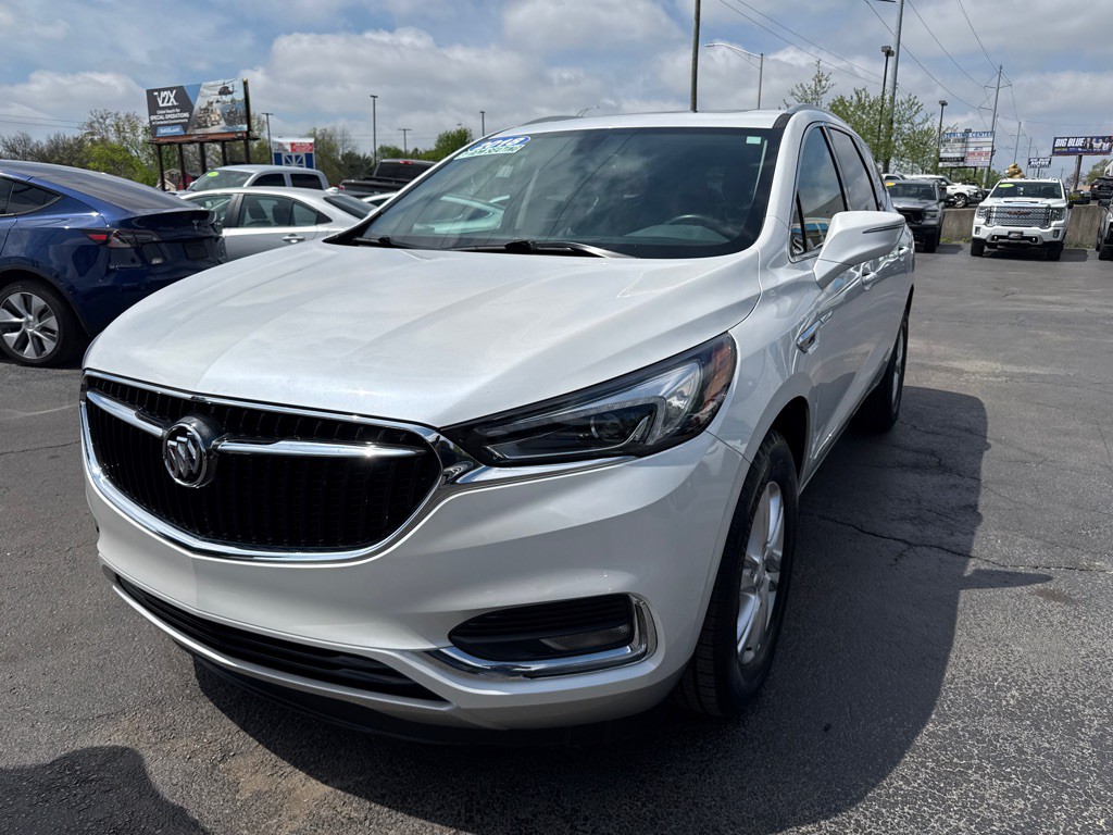 2018 Buick Enclave Image 3