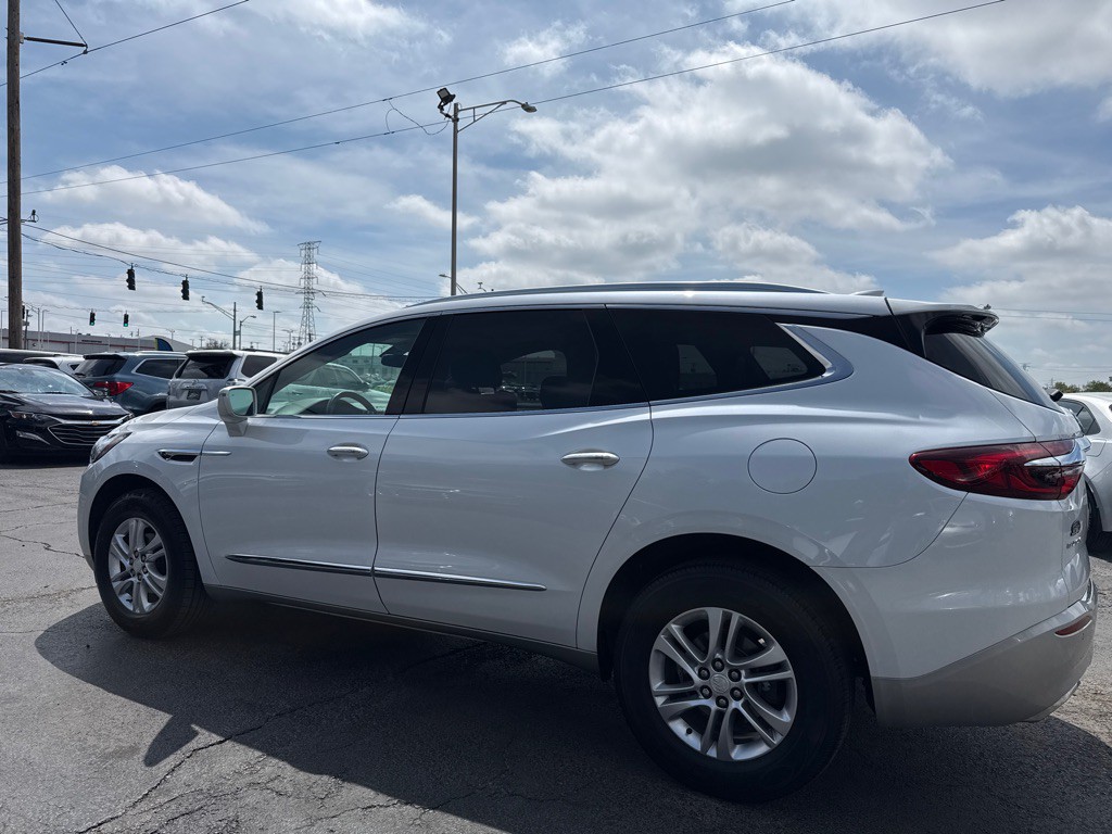 2018 Buick Enclave Image 7