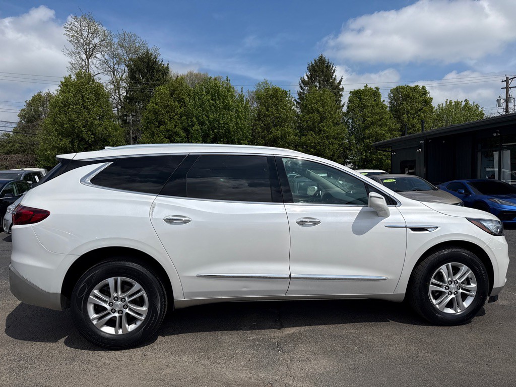 2018 Buick Enclave Image 12