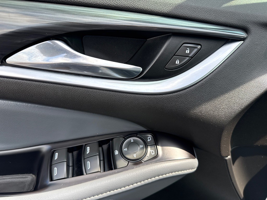 2018 Buick Enclave Image 16