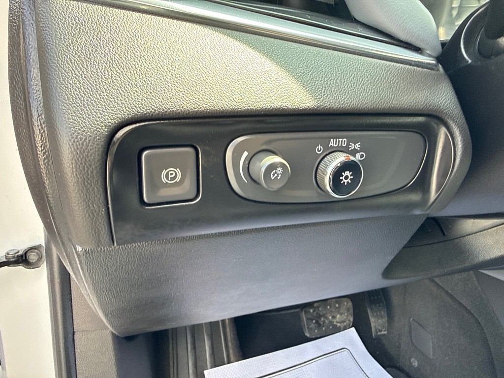 2018 Buick Enclave Image 17