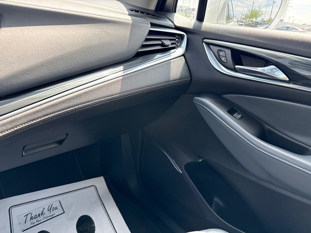 2018 Buick Enclave Image 22