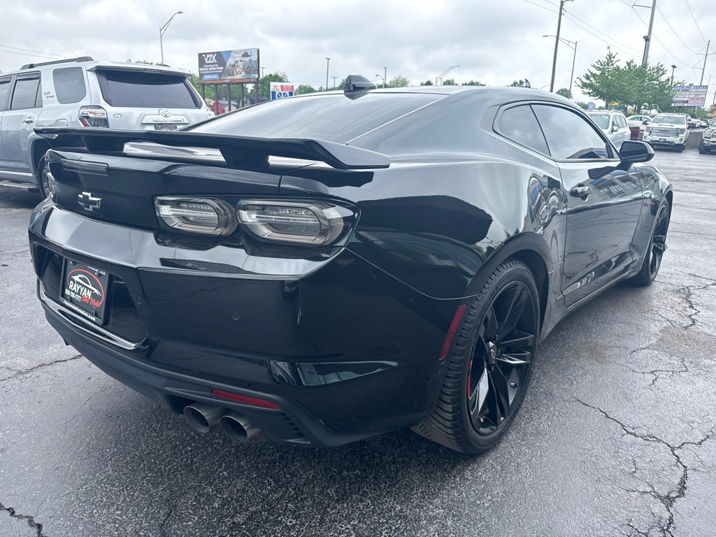 2022 Chevrolet Camaro Image 6
