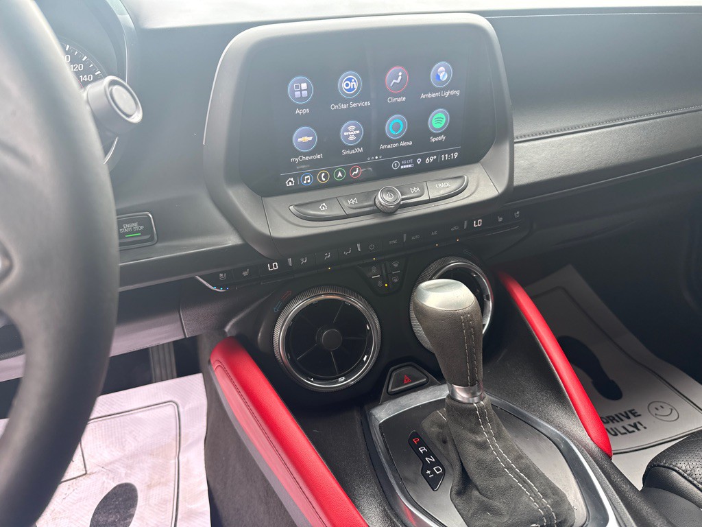 2022 Chevrolet Camaro Image 16