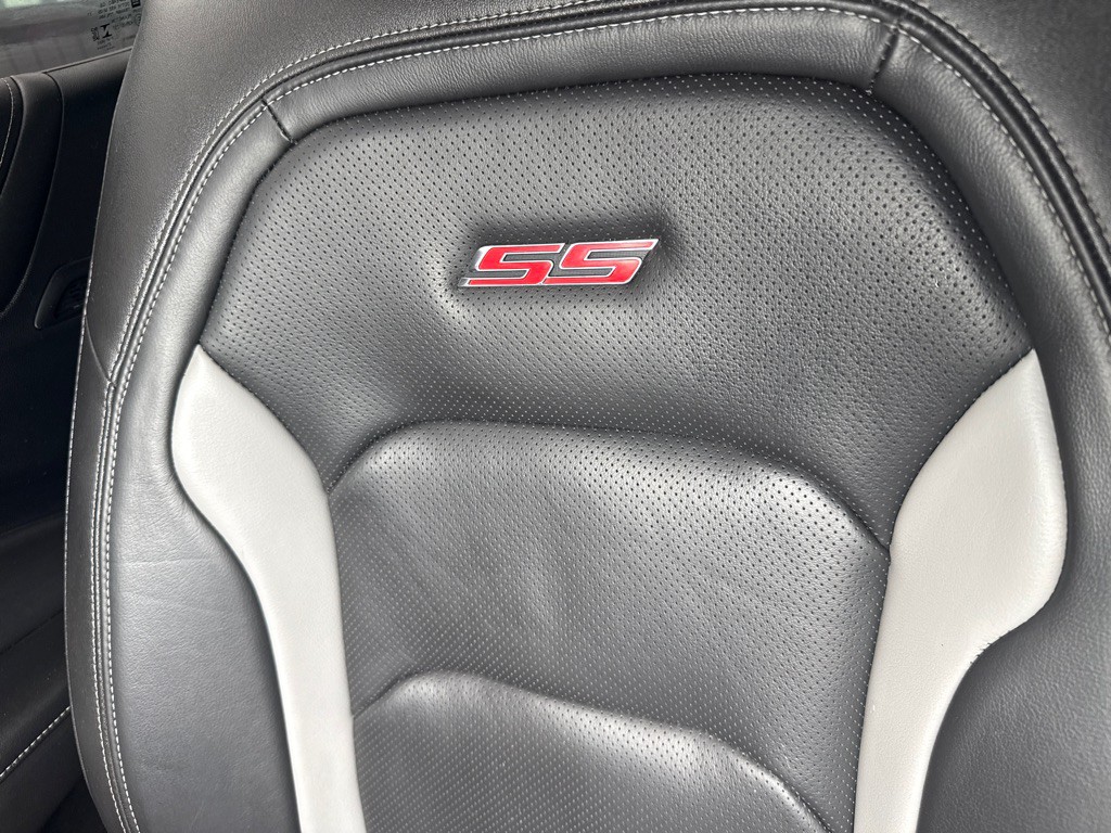 2022 Chevrolet Camaro Image 19