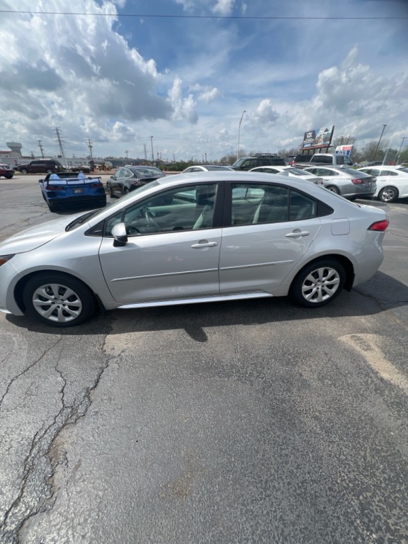 2023 Toyota Corolla Image 38