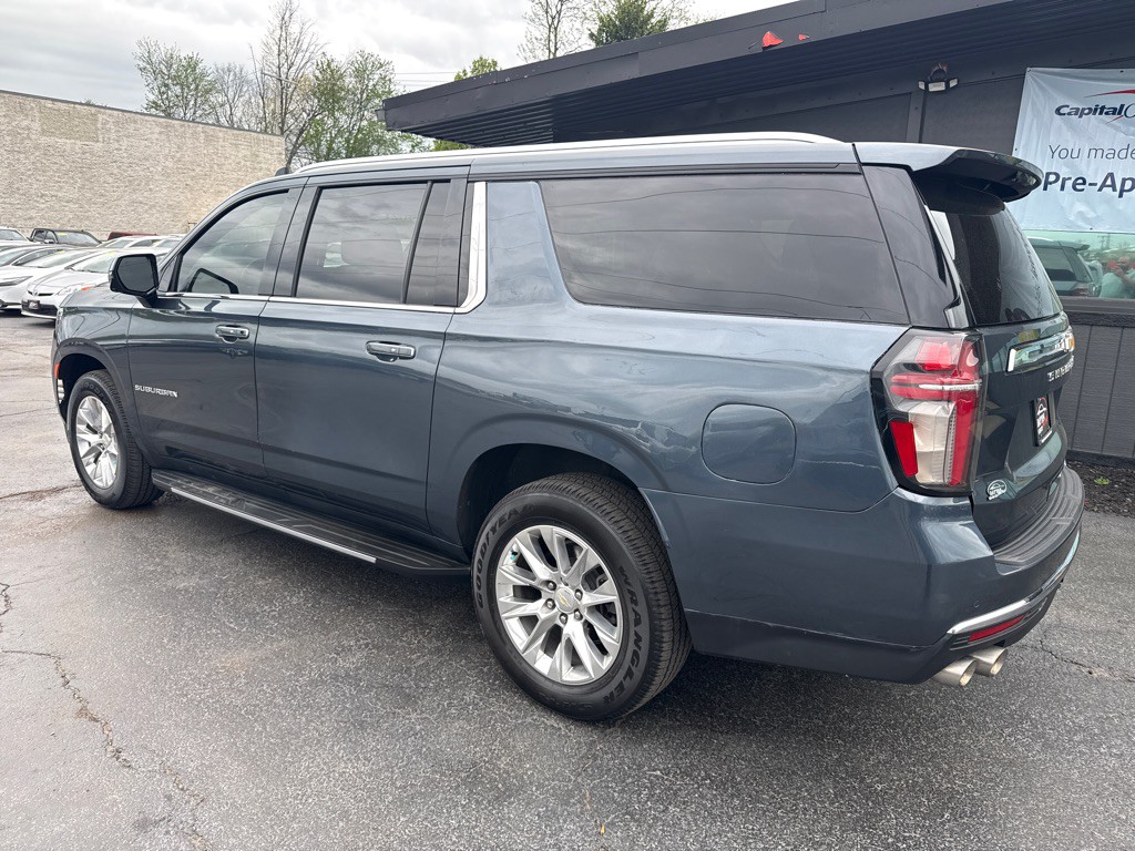 2021 Chevrolet Suburban Image 5
