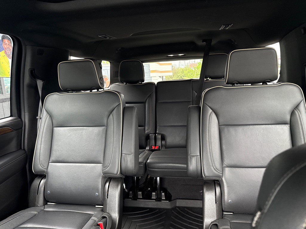 2021 Chevrolet Suburban Image 18