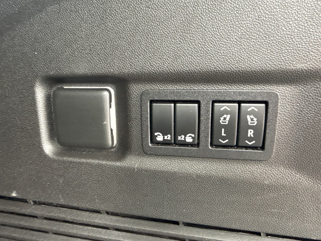 2021 Chevrolet Suburban Image 26