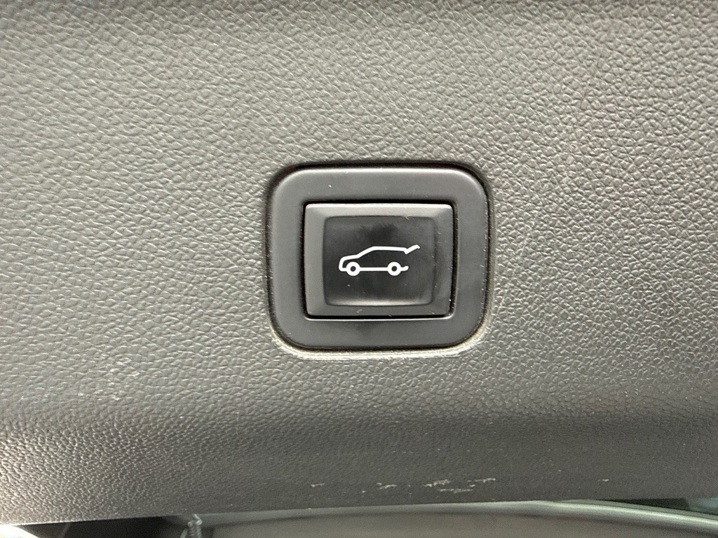 2021 Chevrolet Suburban Image 27