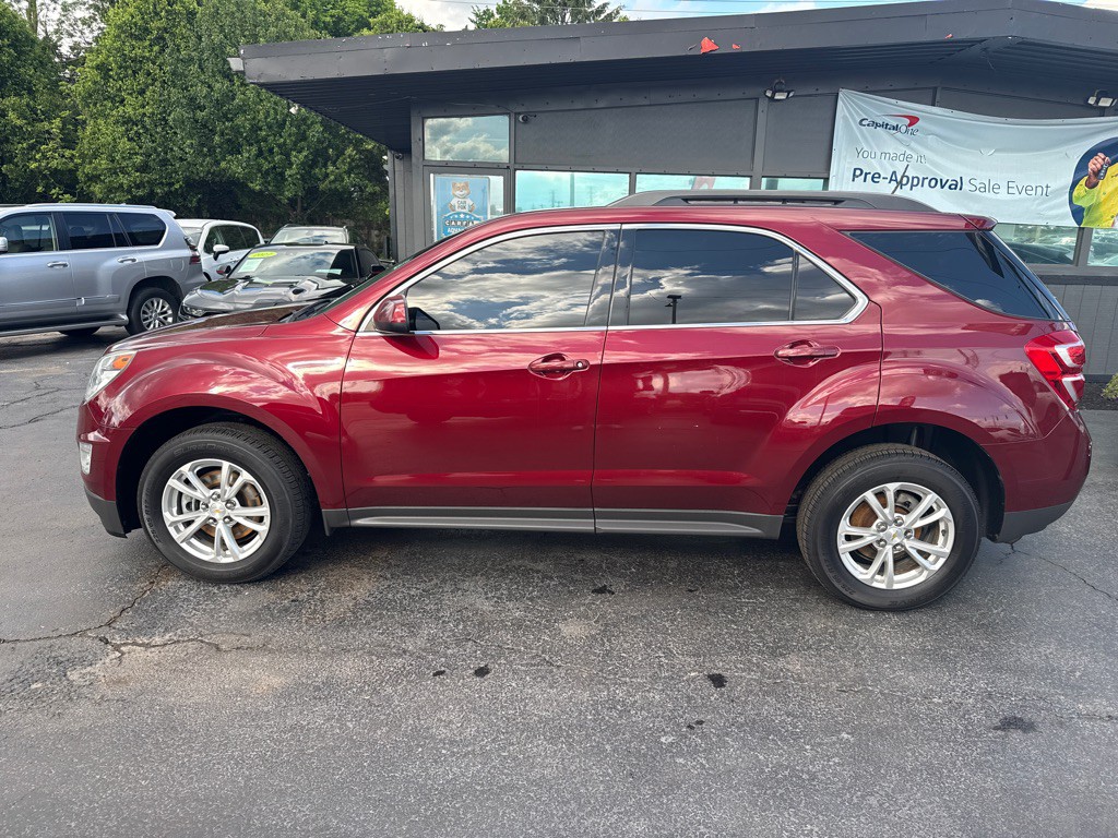 2017 Chevrolet Equinox Image 2