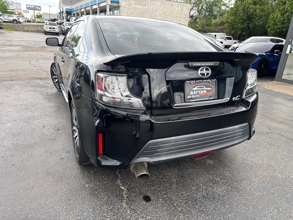 2014 Scion tC Image 5