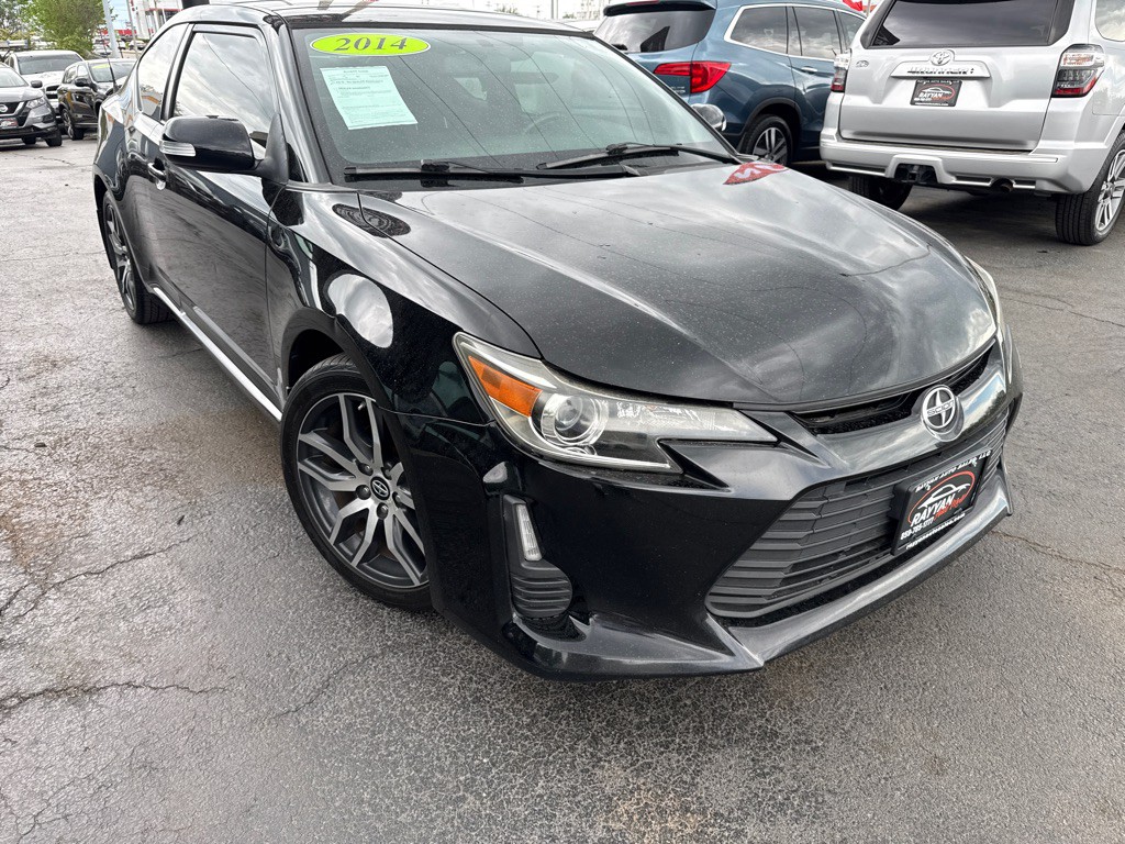 2014 Scion tC Image 9