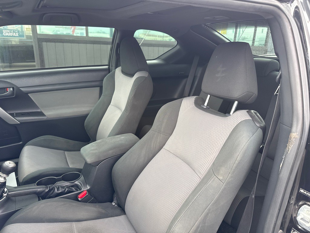 2014 Scion tC Image 10