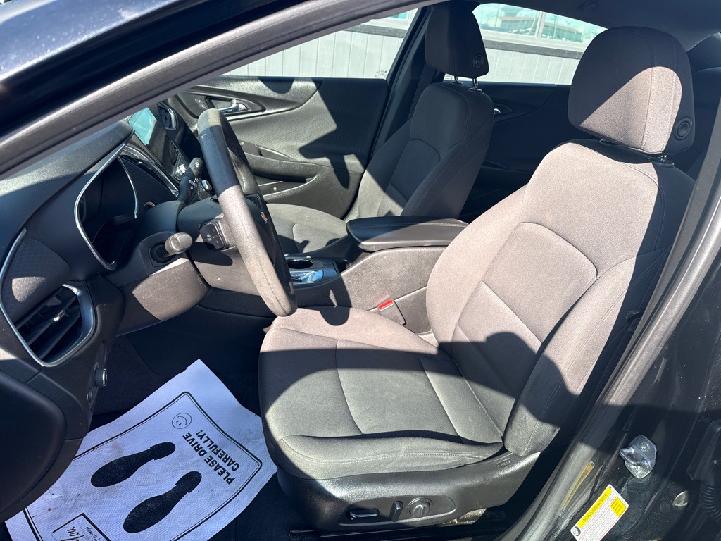 2019 Chevrolet Malibu Image 12