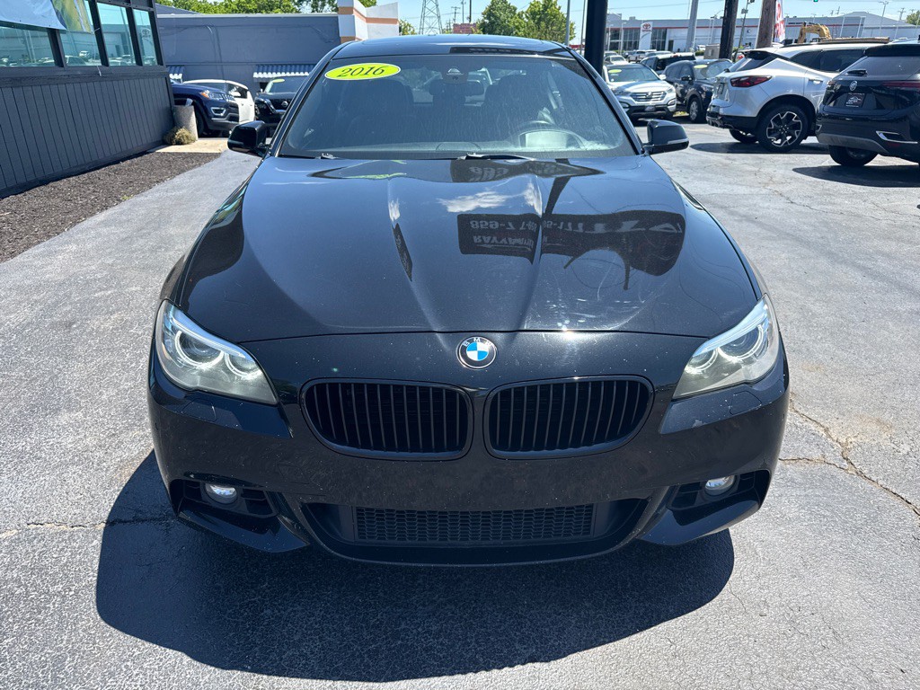 2016 BMW 5 Series Image 8