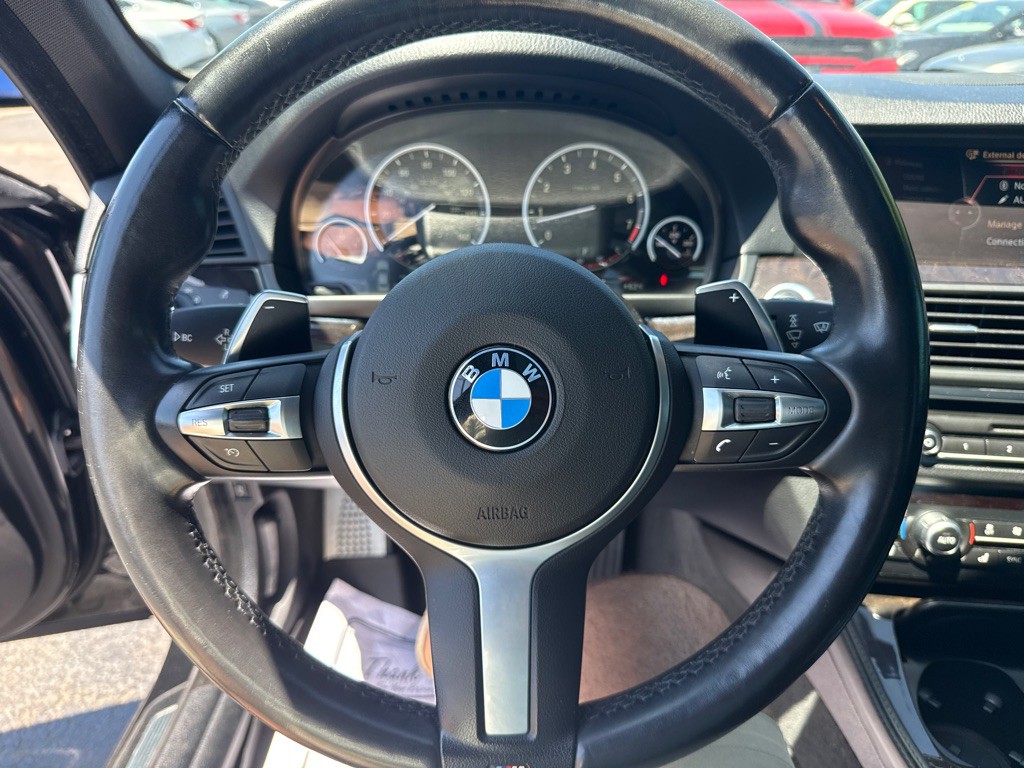 2016 BMW 5 Series Image 18
