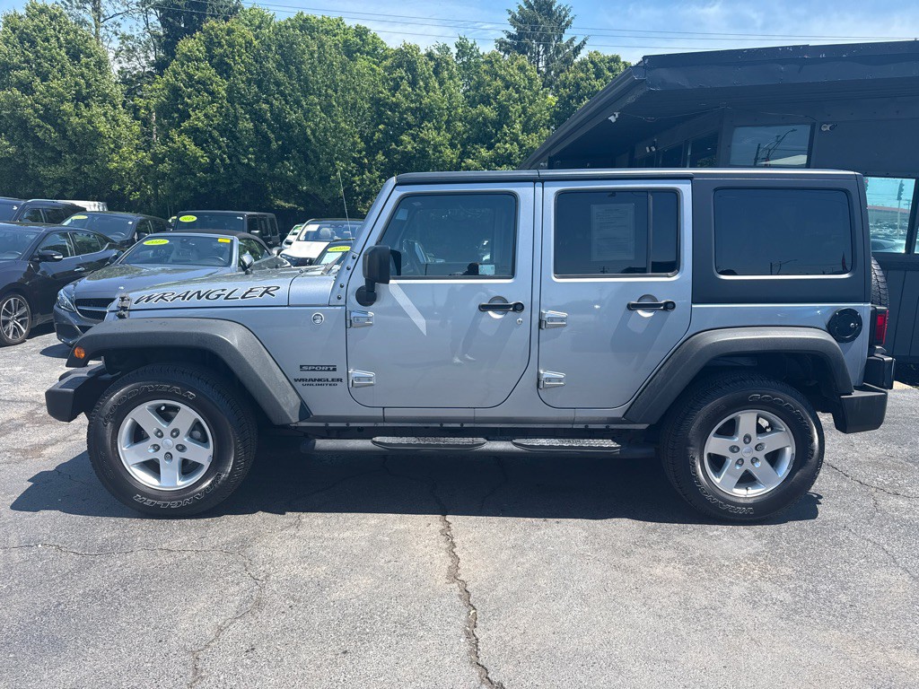 2015 Jeep Wrangler Unlimited Image 3