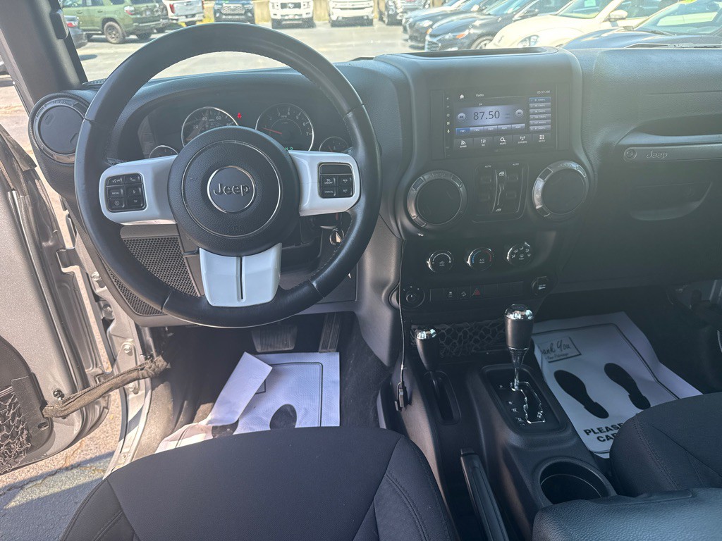 2015 Jeep Wrangler Unlimited Image 12