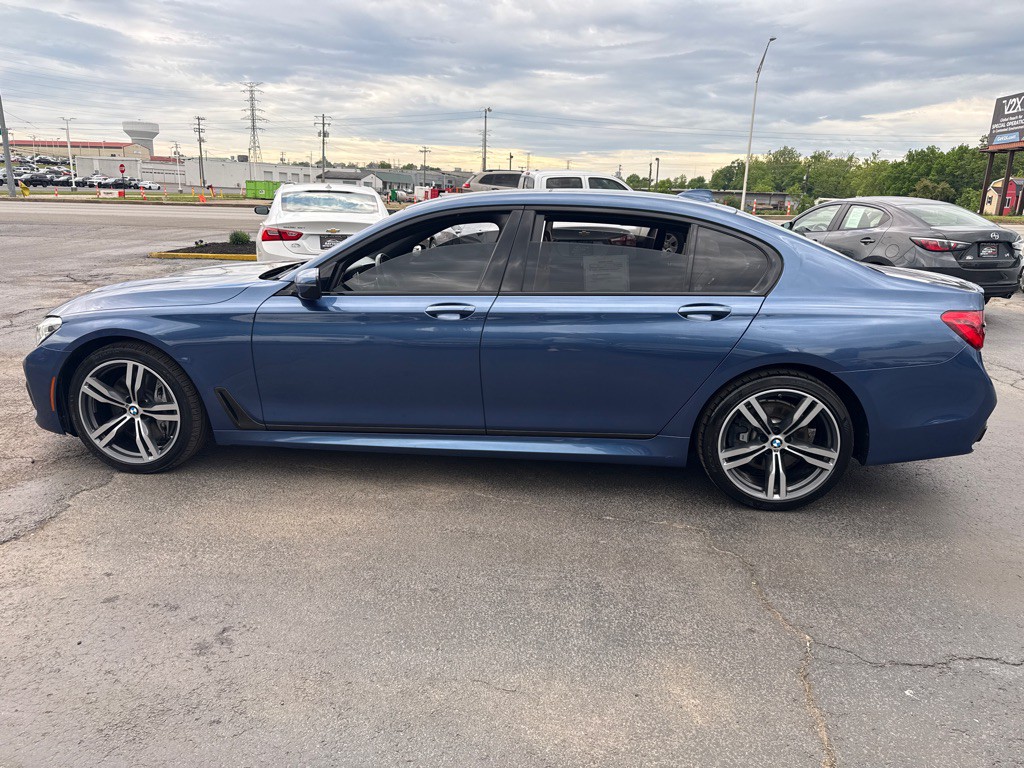 2019 BMW 7 Series Image 3