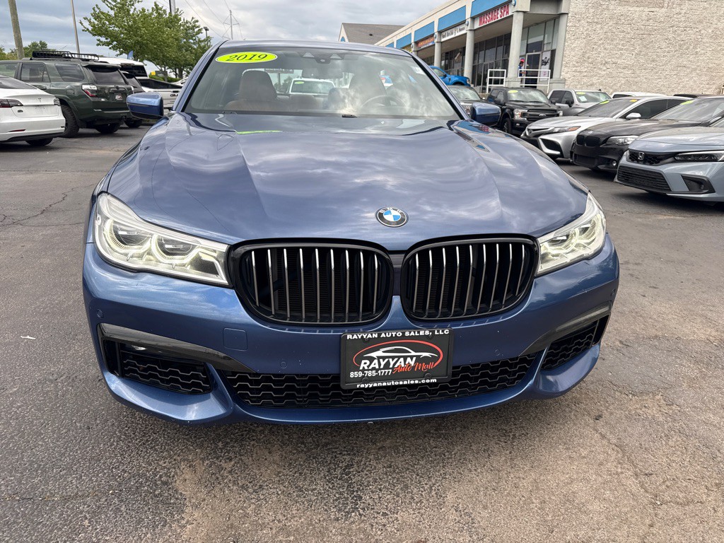 2019 BMW 7 Series Image 9