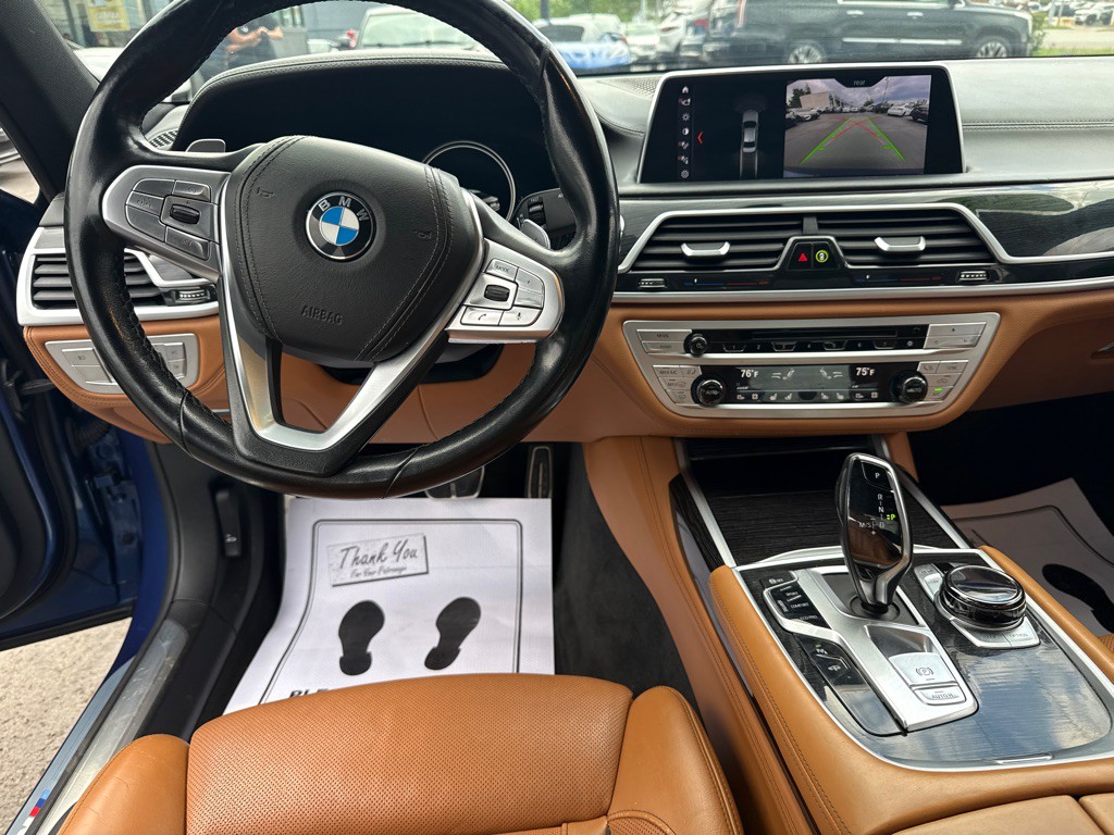 2019 BMW 7 Series Image 17