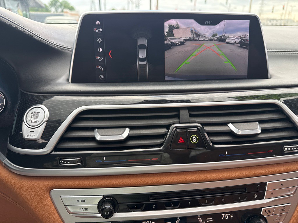 2019 BMW 7 Series Image 25