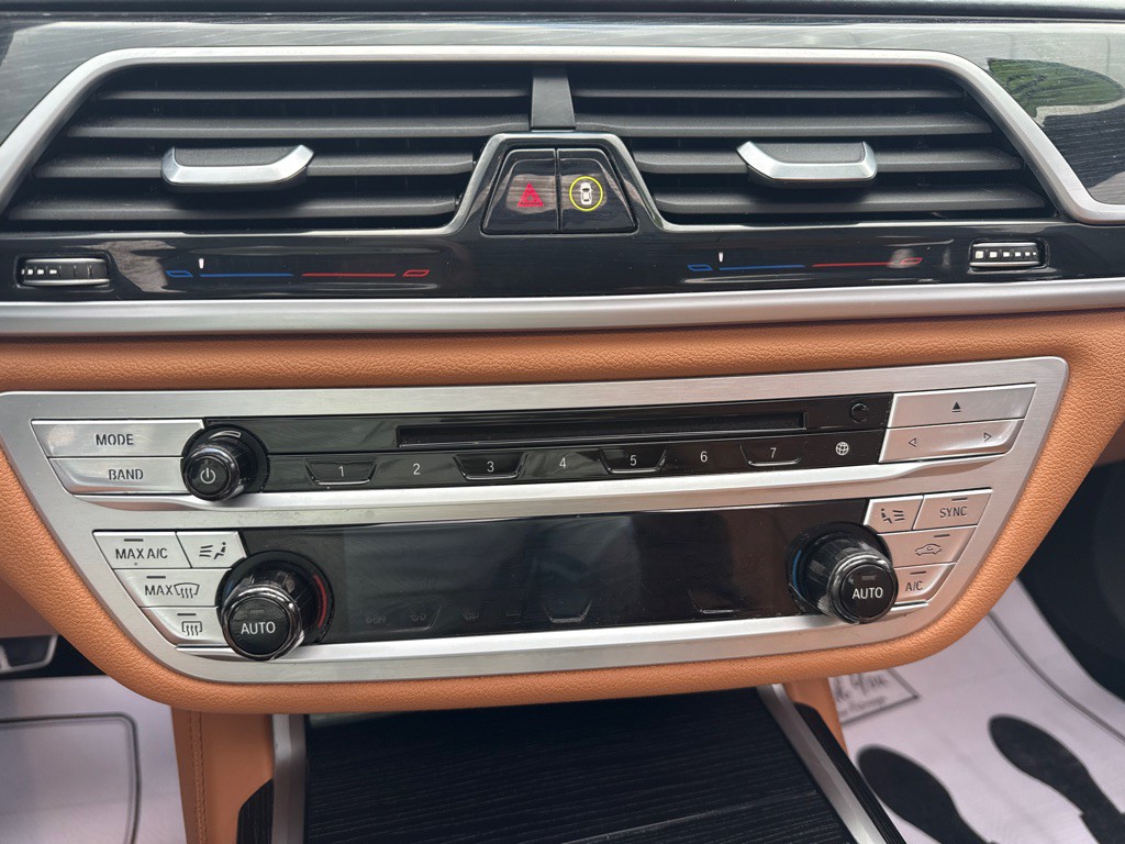 2019 BMW 7 Series Image 26