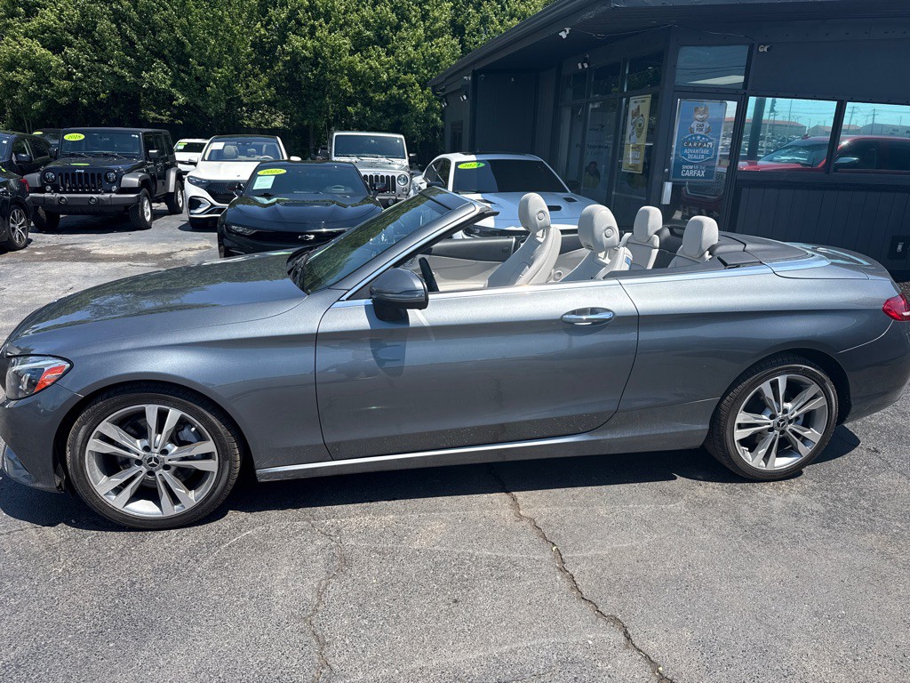 2017 Mercedes-Benz C-Class Image 21