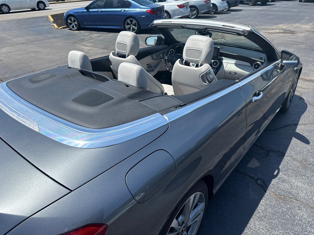 2017 Mercedes-Benz C-Class Image 24