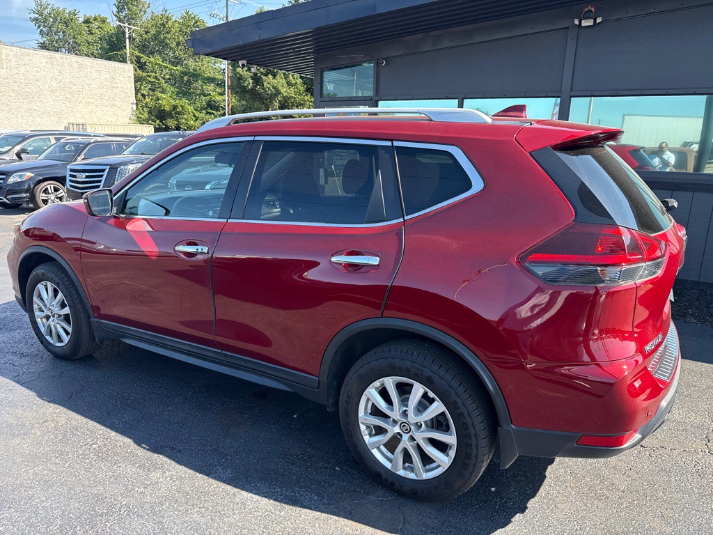 2019 Nissan Rogue Image 3