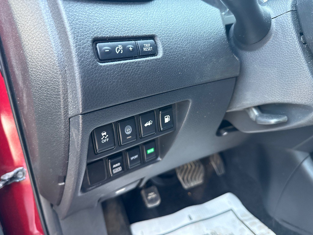 2019 Nissan Rogue Image 14