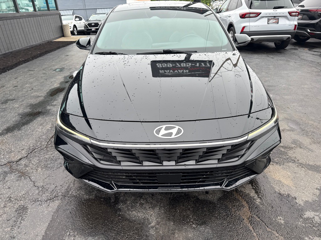 2024 Hyundai Elantra Image 10