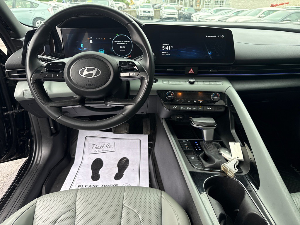 2024 Hyundai Elantra Image 16