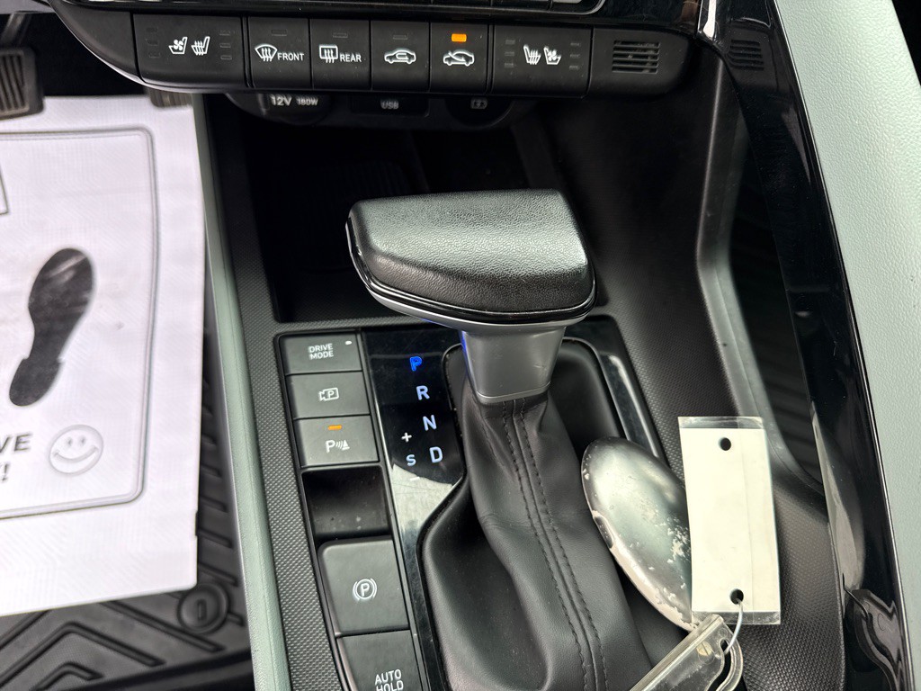 2024 Hyundai Elantra Image 19